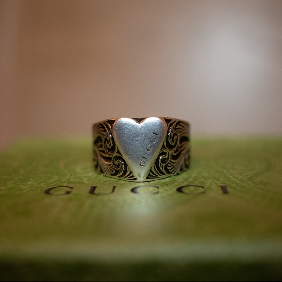 SOLD ! Authentic Gucci Sterling Silver Heart Ring US 7.5 - Picture 2 of 7